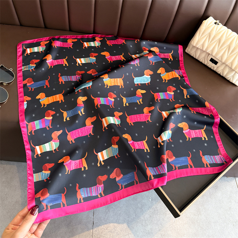 Fashion Wiener Dog Print Banda - Scarf Silk Square recension och pris