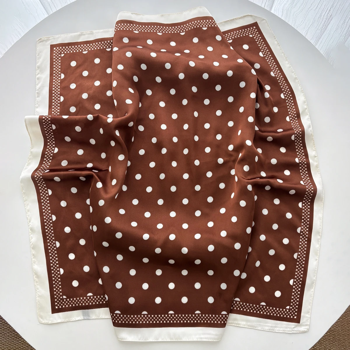 Women Elegant Soft Satin Squar - Scarf Silk Square recension och pris